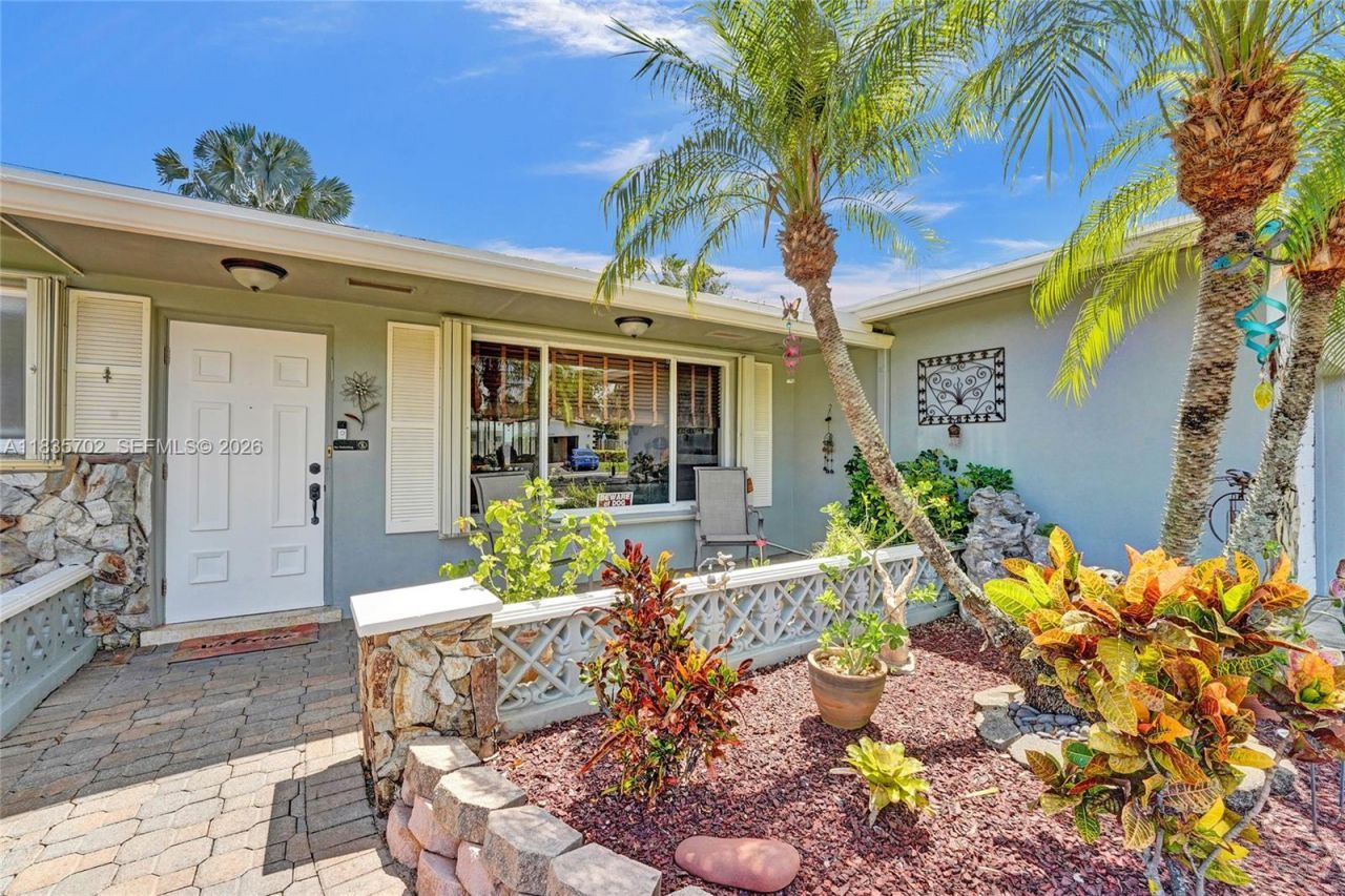 11000 NW 20th St, Pembroke Pines, FL 33026 Photo