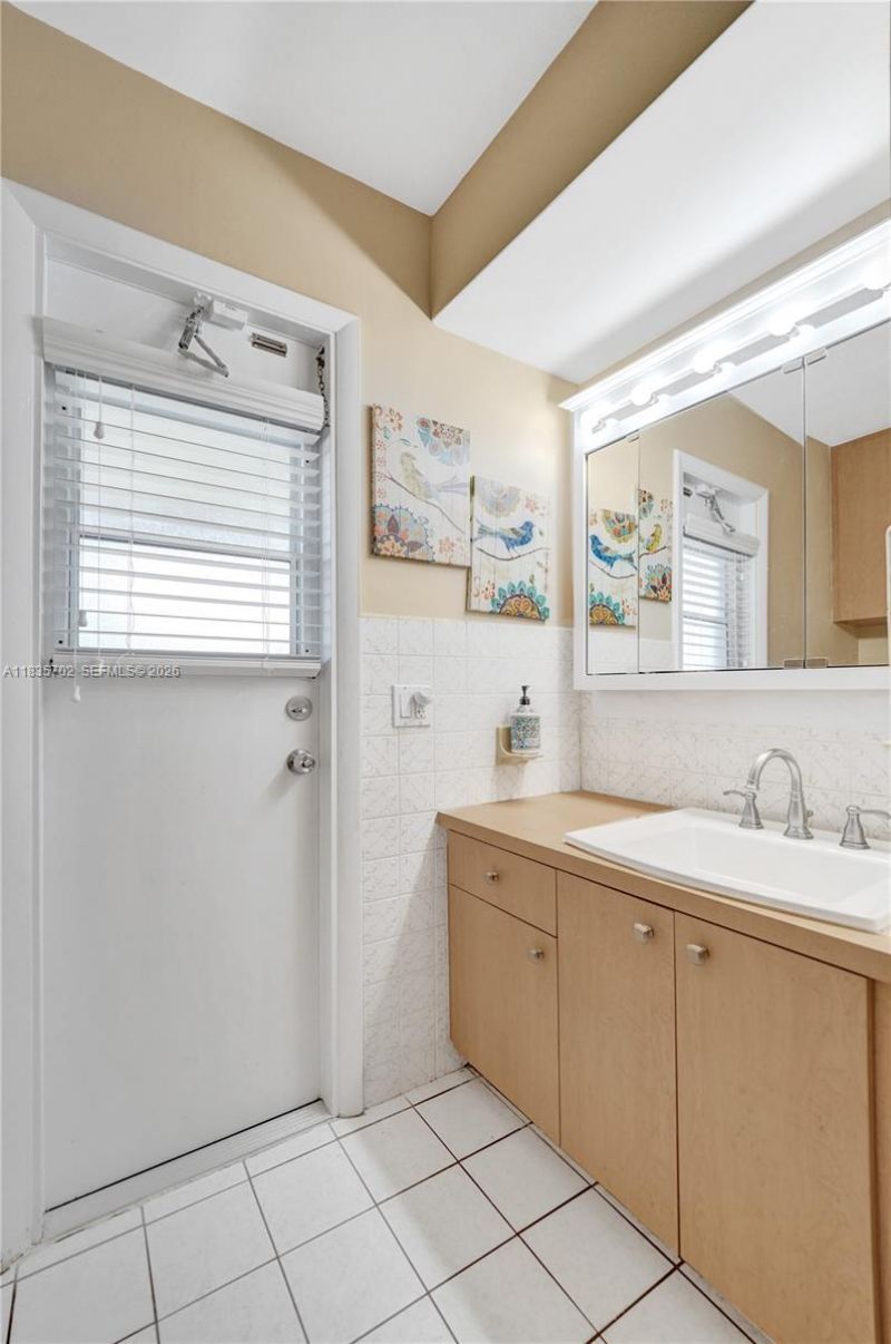 11000 NW 20th St, Pembroke Pines, FL 33026 Photo