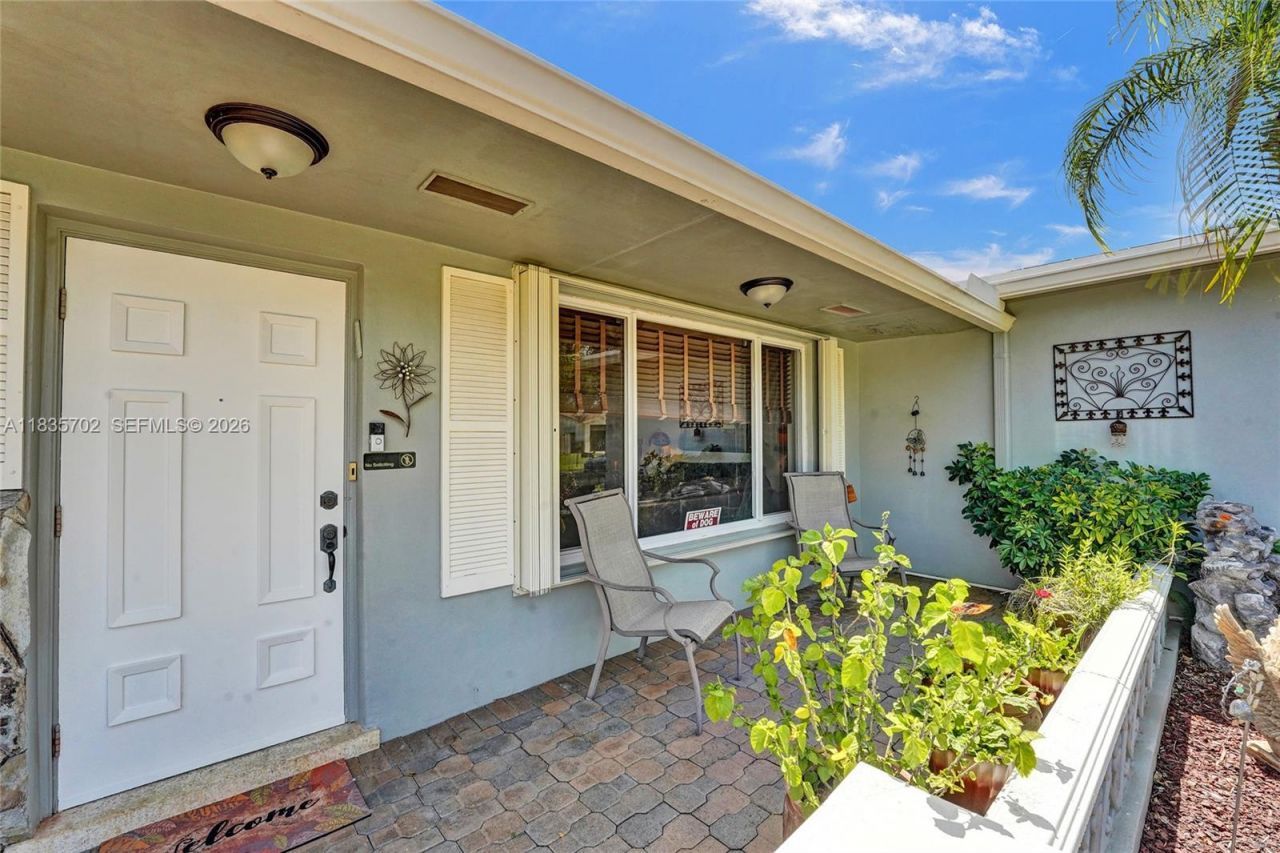 11000 NW 20th St, Pembroke Pines, FL 33026 Photo