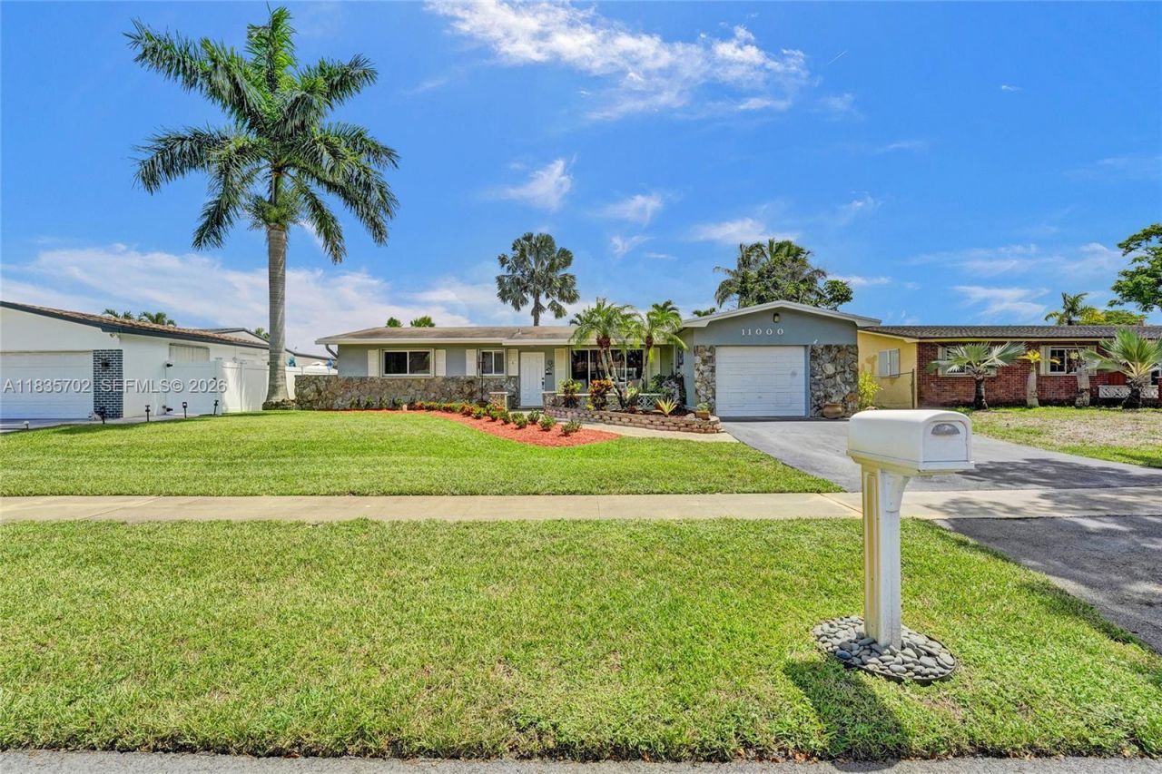 11000 NW 20th St, Pembroke Pines, FL 33026 Photo