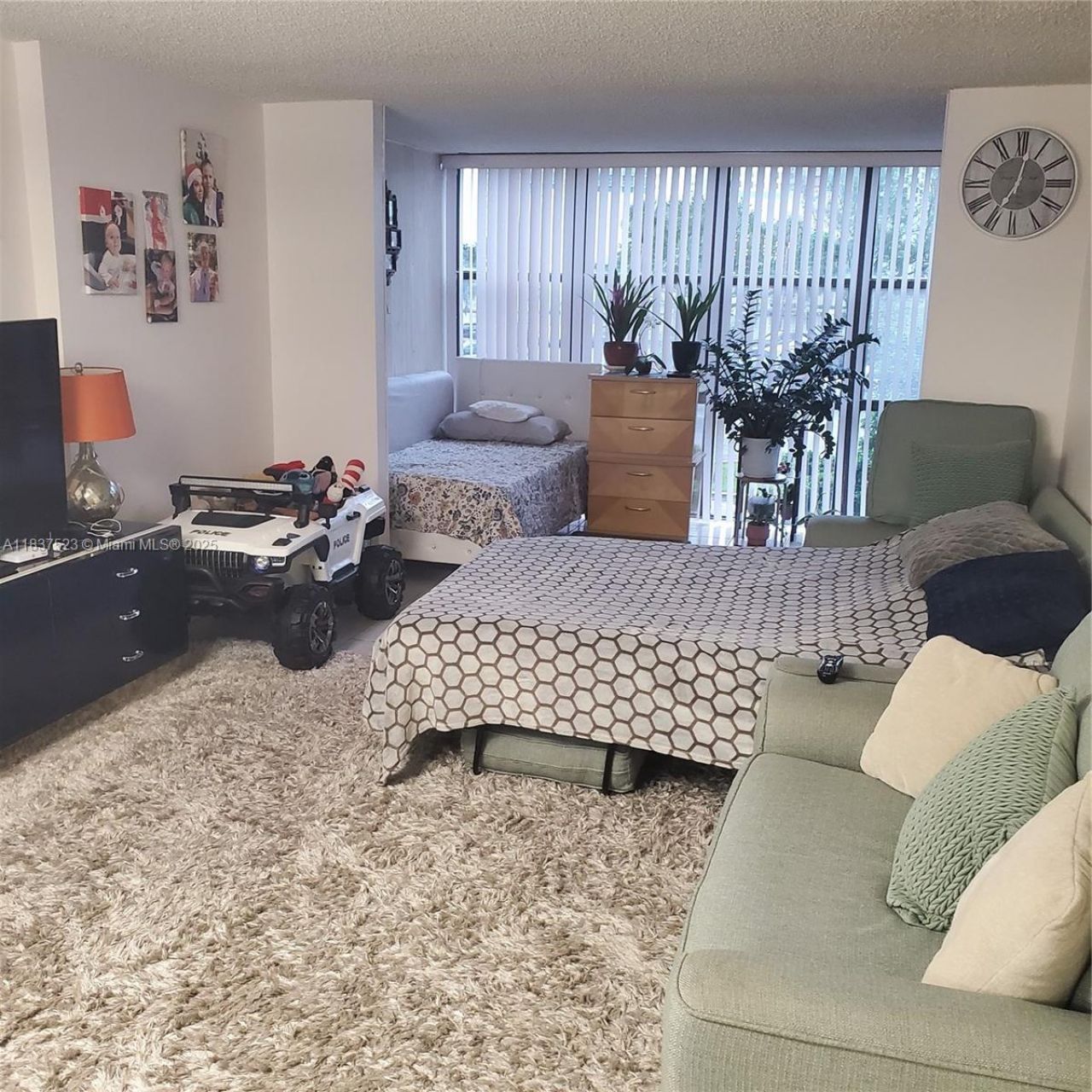 800 Parkview Dr, Unit 226, Hallandale Beach, FL 33009 Photo
