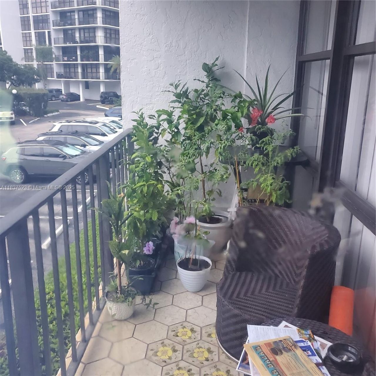 800 Parkview Dr, Unit 226, Hallandale Beach, FL 33009 Photo