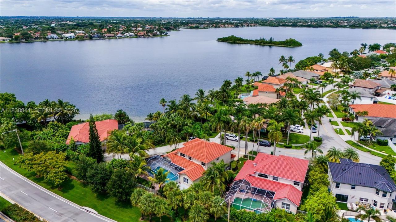 1503 NW 178th Ln, Pembroke Pines, FL 33029 Photo