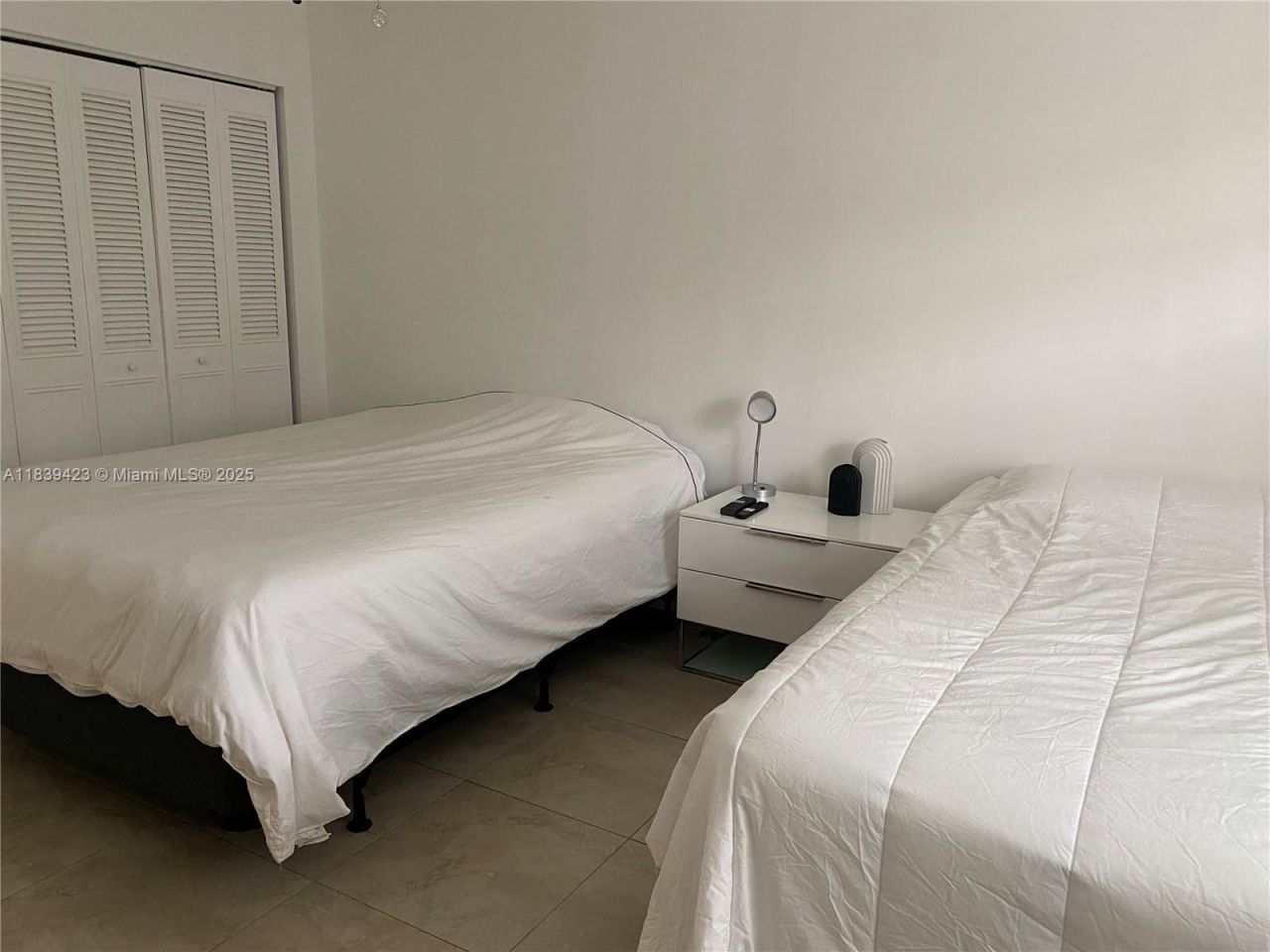 1301 NE 7th St, Unit 101, Hallandale Beach, FL 33009 Photo