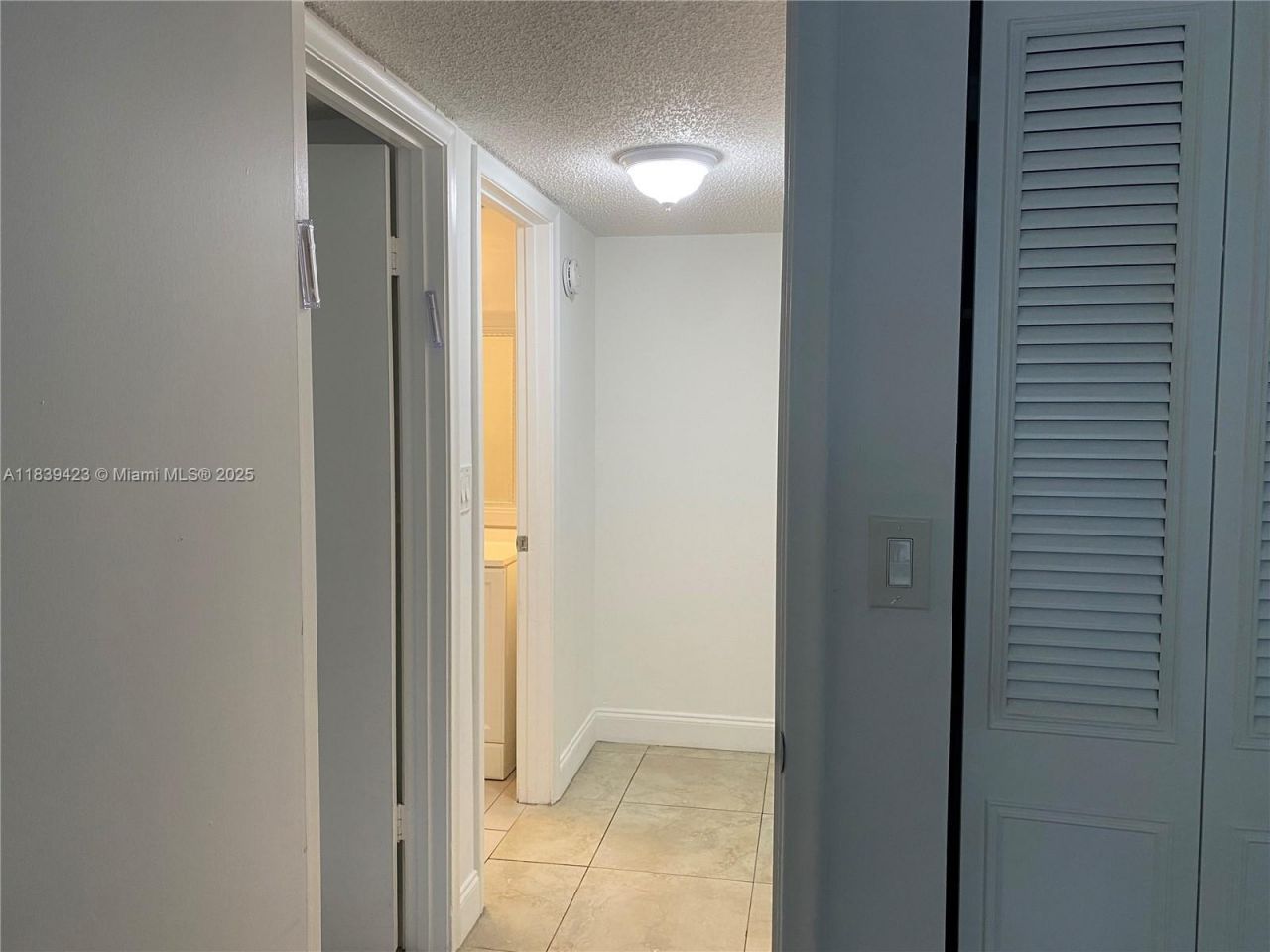 1301 NE 7th St, Unit 101, Hallandale Beach, FL 33009 Photo