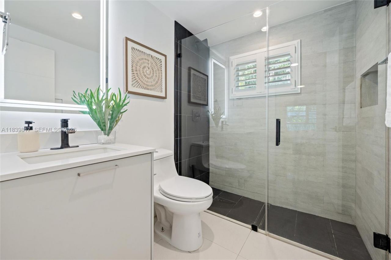 2511 Tequesta Ln, Coconut Grove, FL 33133 Photo