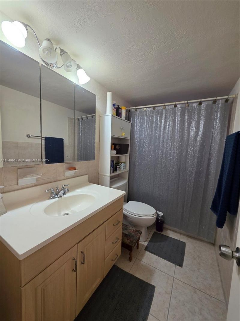 135 NE 202nd Ter, Unit N25, Miami Gardens, FL 33179 Photo