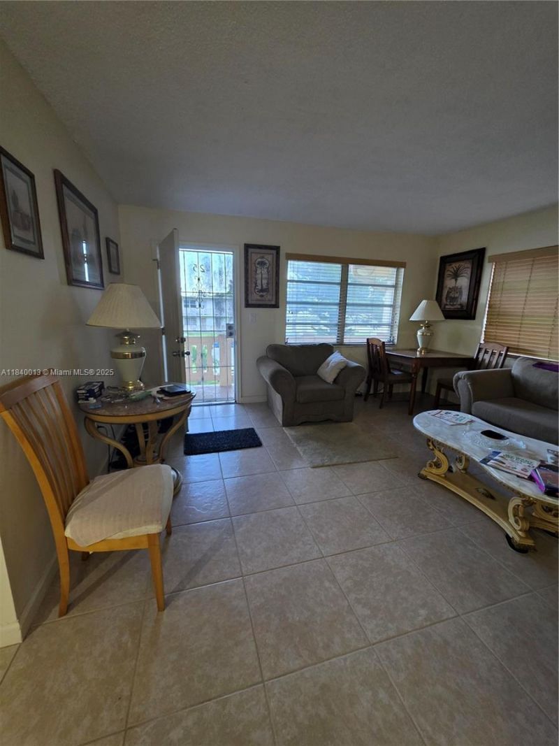 135 NE 202nd Ter, Unit N25, Miami Gardens, FL 33179 Photo