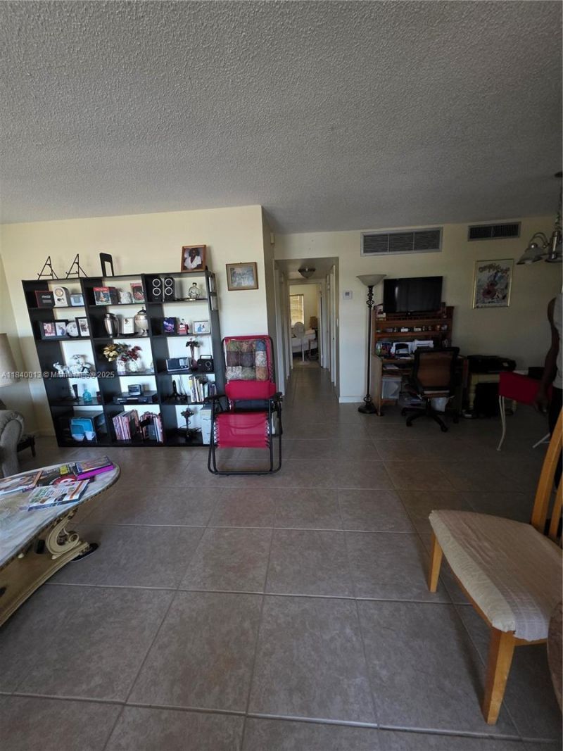 135 NE 202nd Ter, Unit N25, Miami Gardens, FL 33179 Photo