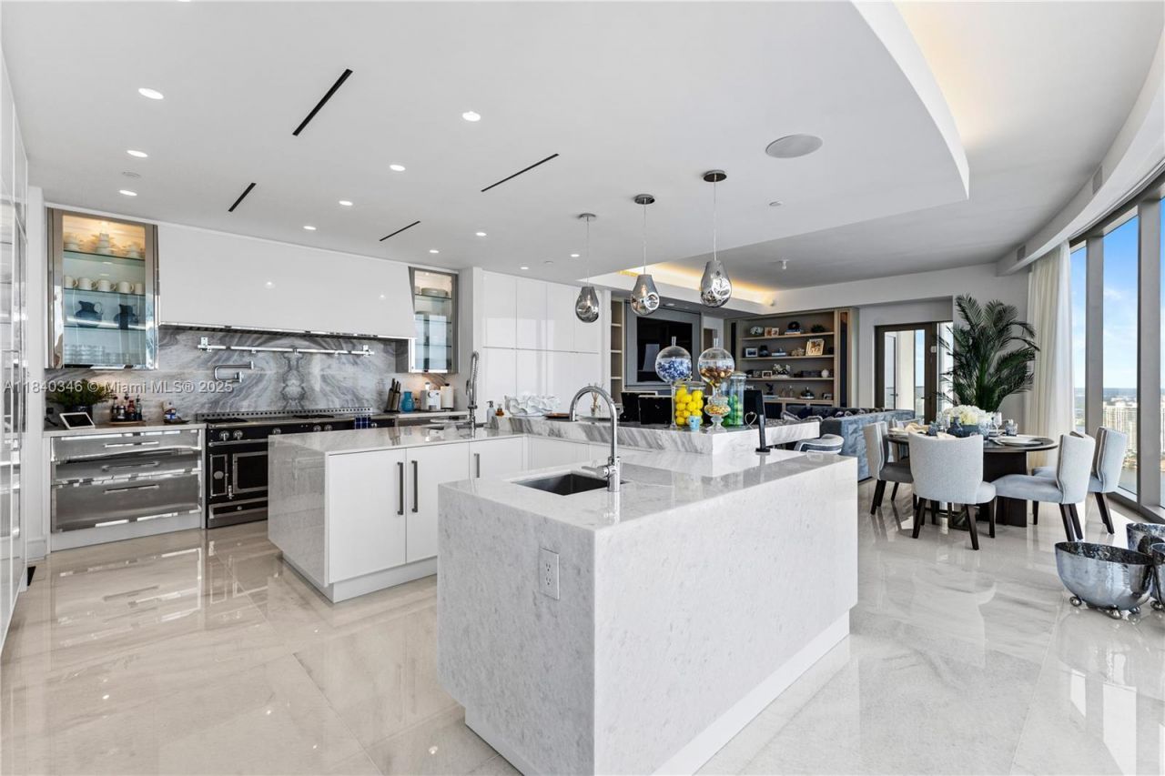 17901 Collins Ave, Unit TS4205, Sunny Isles Beach, FL 33160 Photo