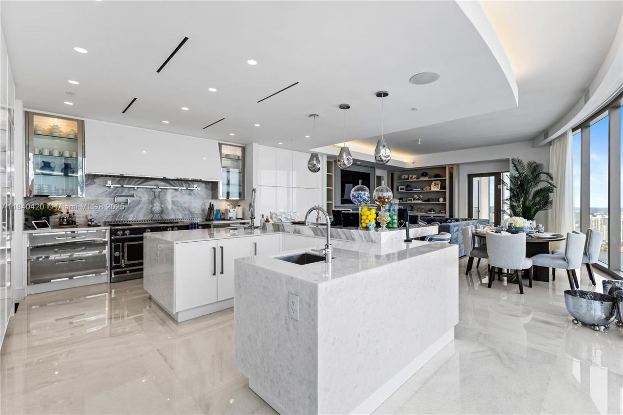 17901 Collins Ave, Unit TS4205, Sunny Isles Beach, FL 33160 Photo