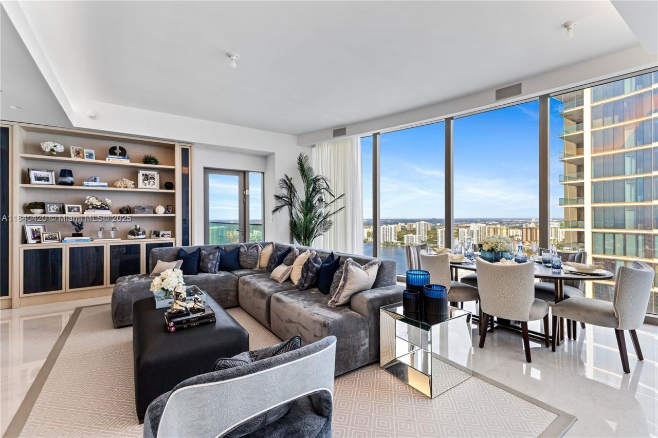 17901 Collins Ave, Unit TS4205, Sunny Isles Beach, FL 33160 Photo