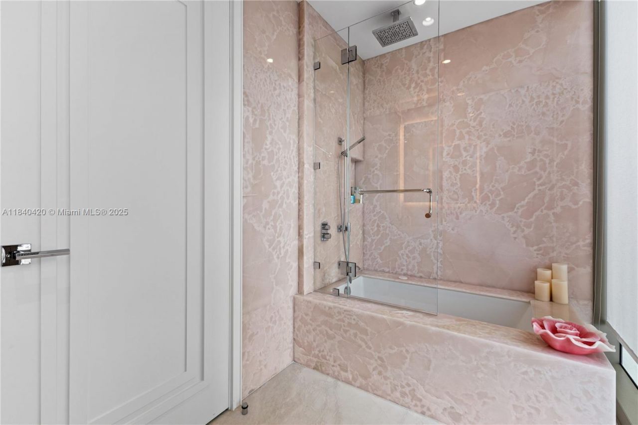 17901 Collins Ave, Unit TS4205, Sunny Isles Beach, FL 33160 Photo