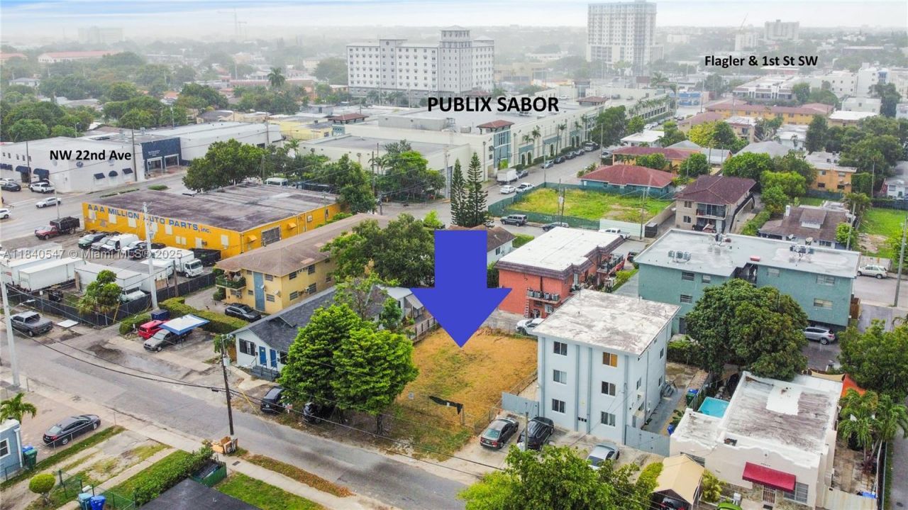 2131 SW 4th St, Miami, FL 33135 Photo