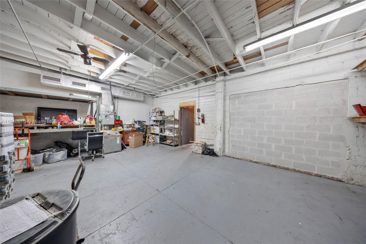 999 W Flagler St, Miami, FL 33130 Photo