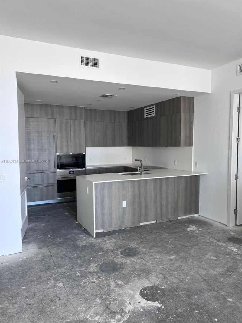 17550 Collins Ave, Unit 1004, Sunny Isles Beach, FL 33160 Photo