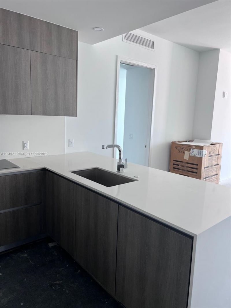 17550 Collins Ave, Unit 1004, Sunny Isles Beach, FL 33160 Photo