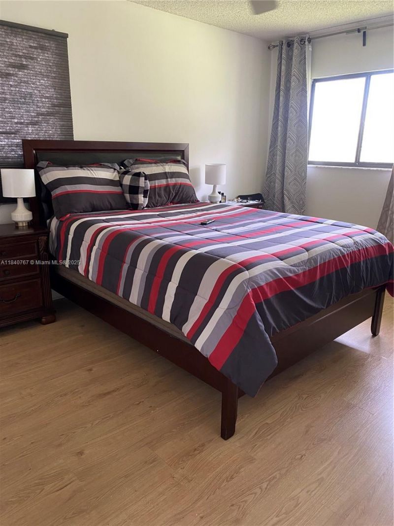 10407 E Clairmont Cir, Unit 210, Tamarac, FL 33321 Photo