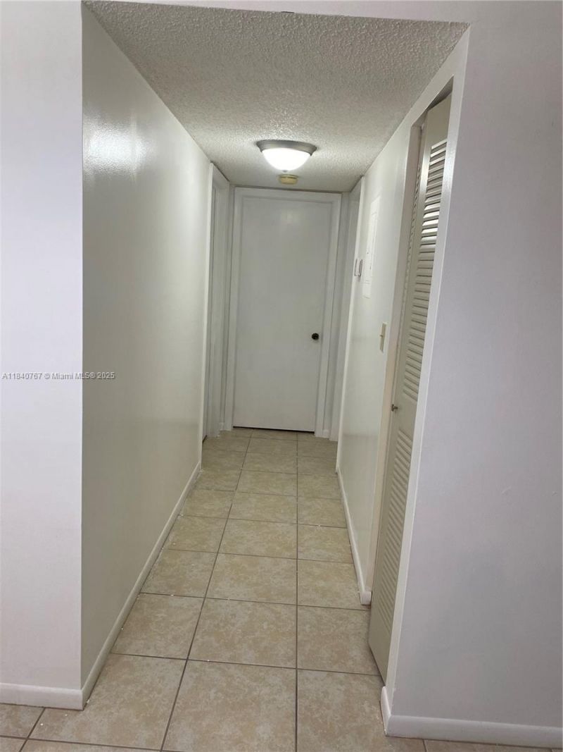 10407 E Clairmont Cir, Unit 210, Tamarac, FL 33321 Photo