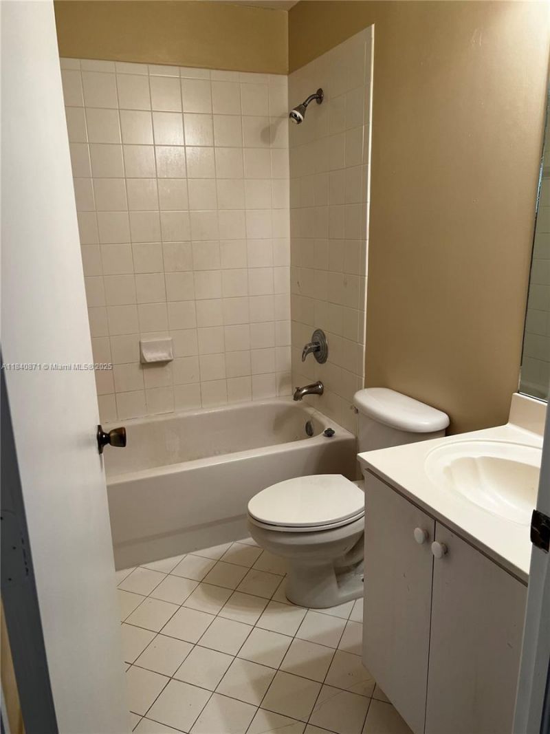 2911 SE 13th Ave, Unit 204-49, Homestead, FL 33035 Photo