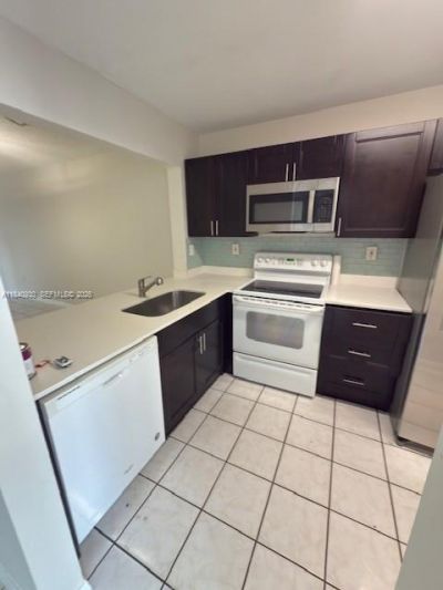 422 NE 210 Cir Ter, Unit 103-1, Miami, FL 33179 Photo
