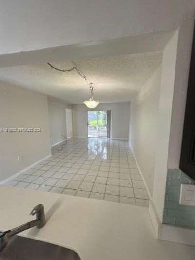 422 NE 210 Cir Ter, Unit 103-1, Miami, FL 33179 Photo