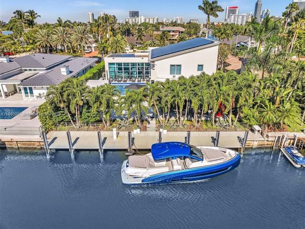 307 Holiday Dr, Hallandale Beach, FL 33009