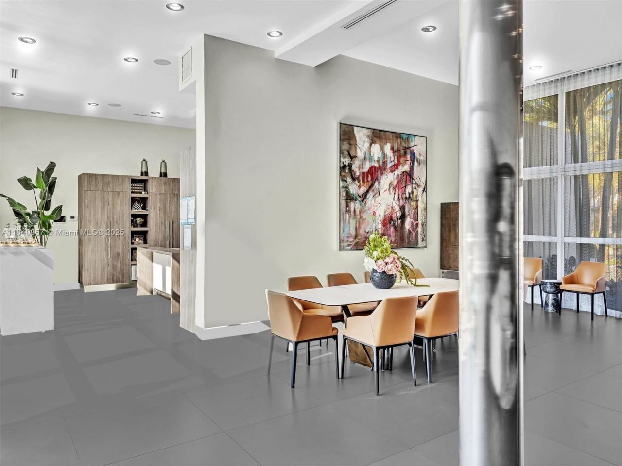 307 Holiday Dr, Hallandale Beach, FL 33009 Photo