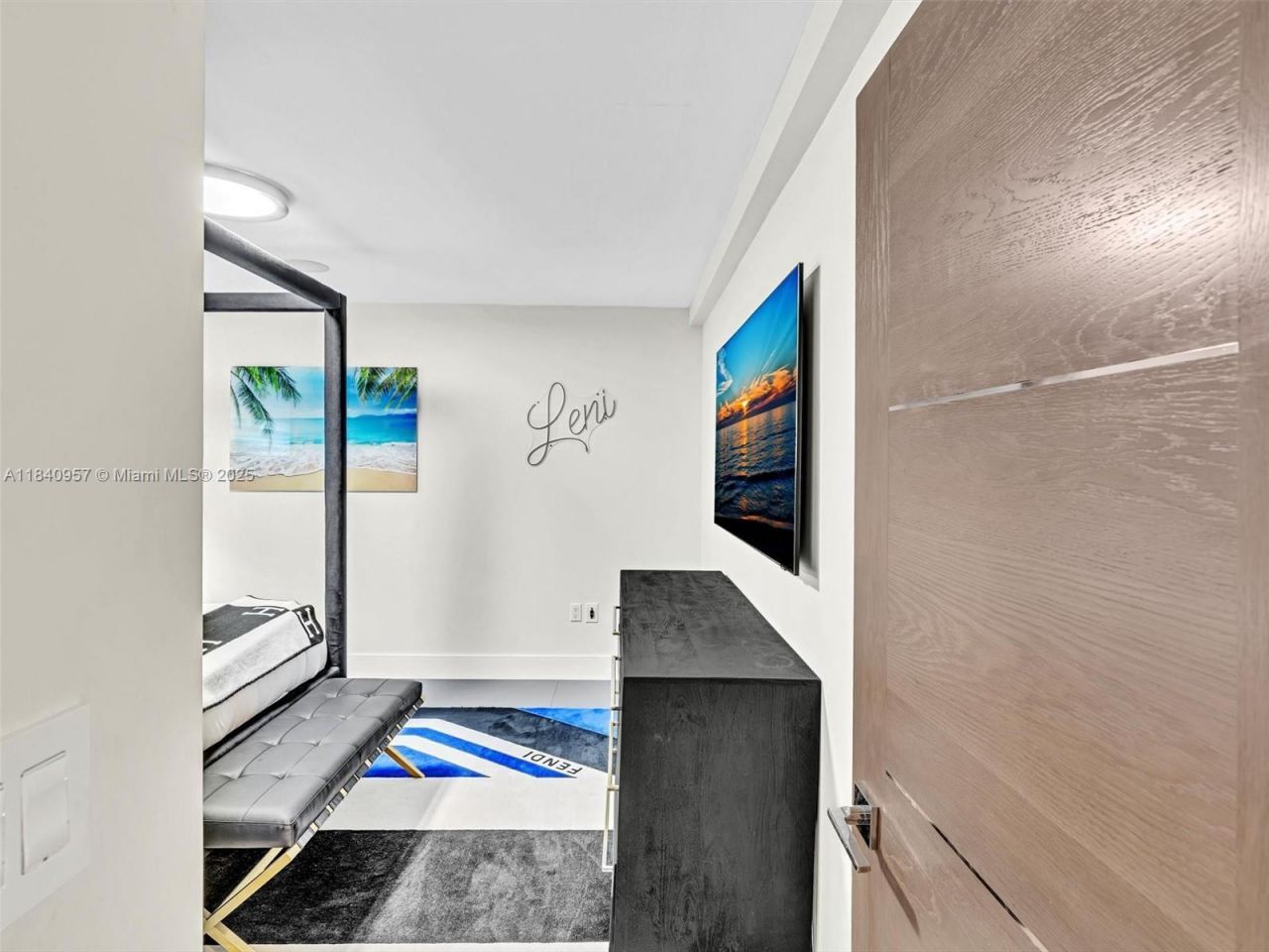 307 Holiday Dr, Hallandale Beach, FL 33009 Photo