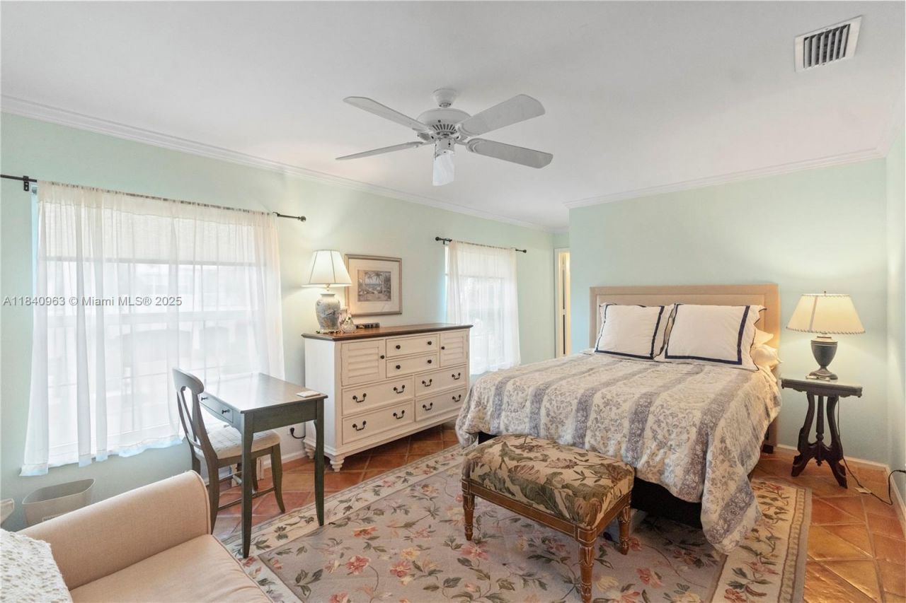 99 Seabreeze Ave, Unit 1, Delray Beach, FL 33483 Photo