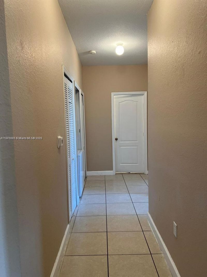 1666 SE 27th Ct, Unit 208, Homestead, FL 33035 Photo