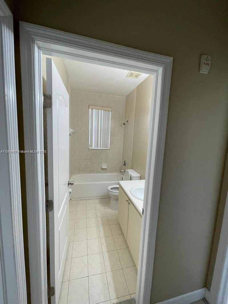 1666 SE 27th Ct, Unit 208, Homestead, FL 33035 Photo