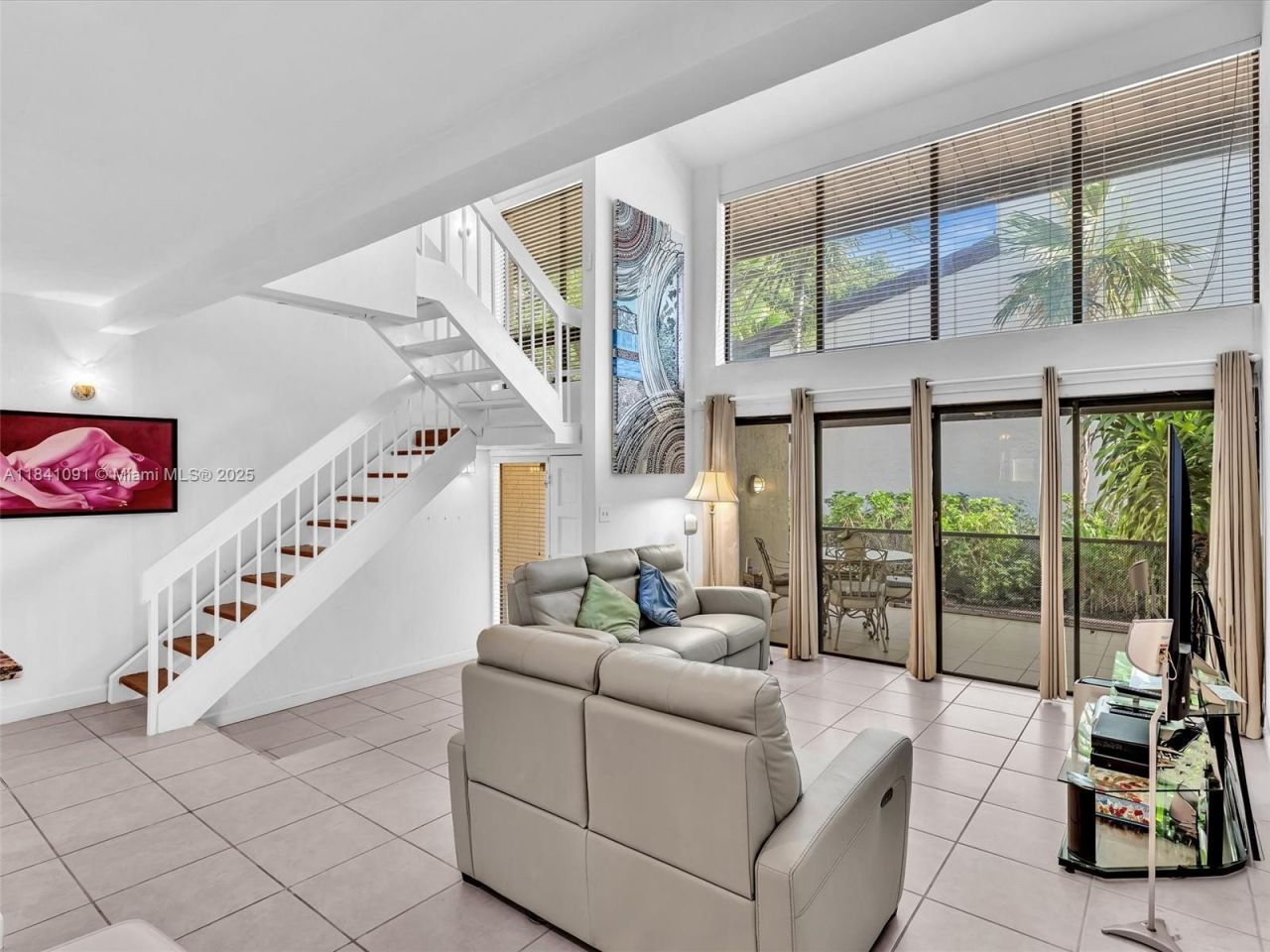 19200 NE 25th Ave, Unit 323C, Miami, FL 33180 Photo