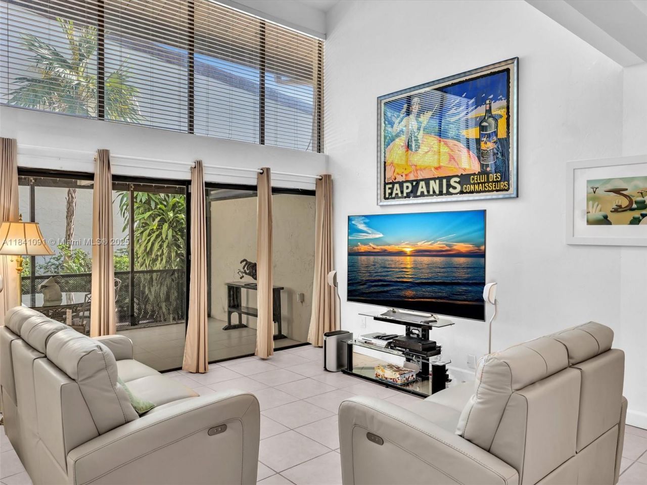 19200 NE 25th Ave, Unit 323C, Miami, FL 33180 Photo