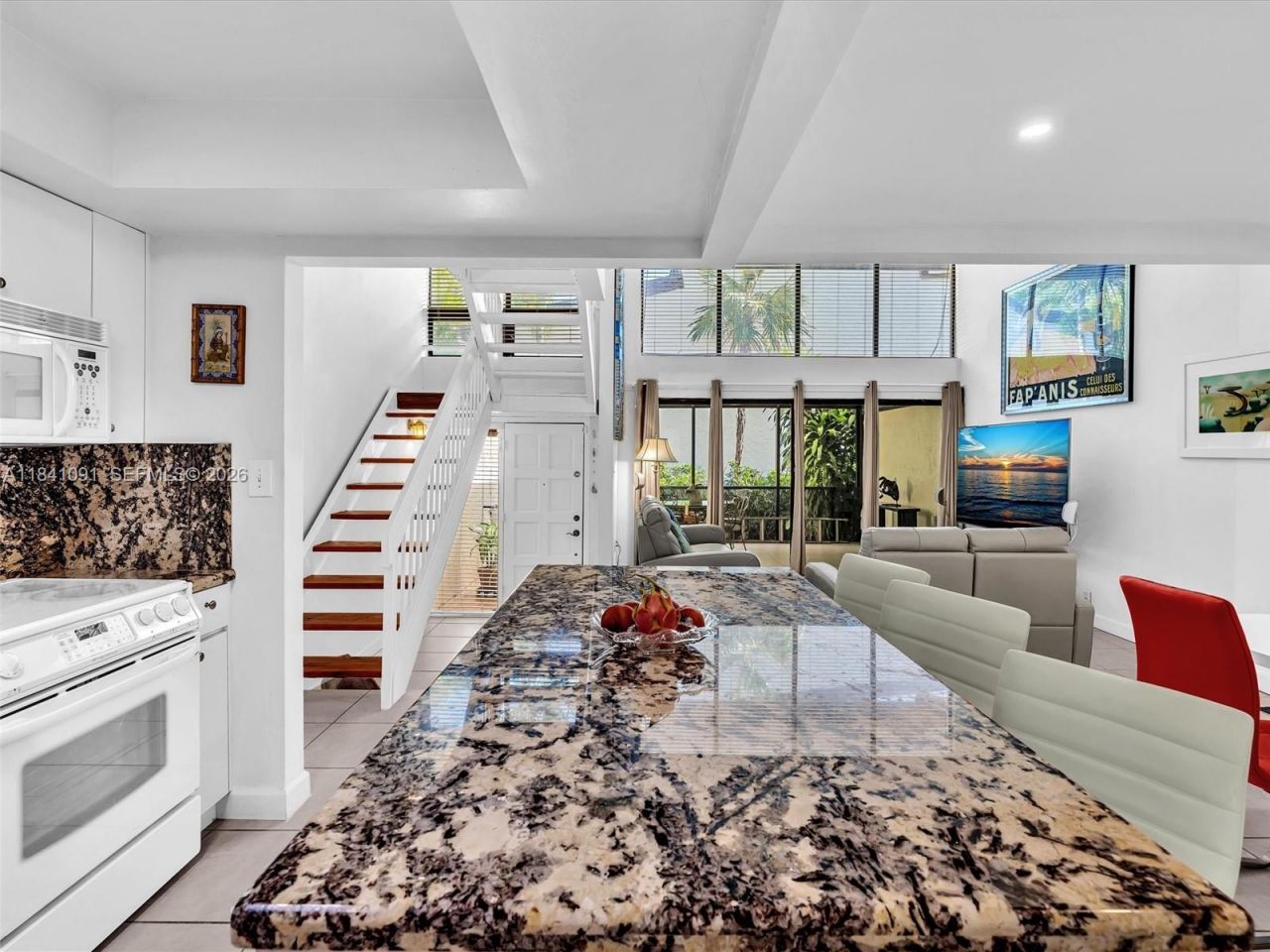 19200 NE 25th Ave, Unit 323C, Miami, FL 33180 Photo