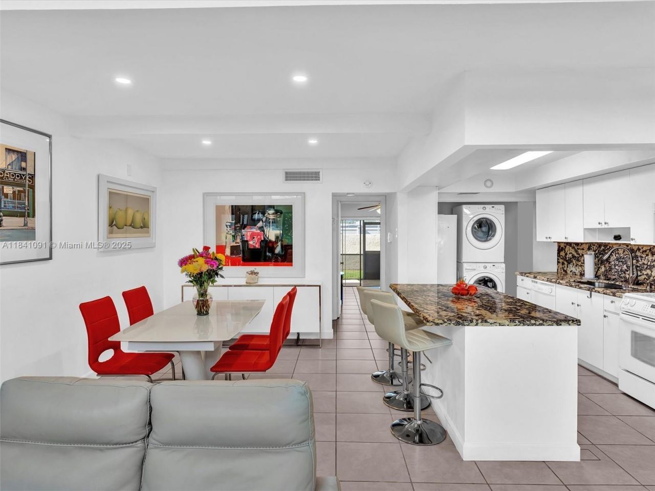 19200 NE 25th Ave, Unit 323C, Miami, FL 33180 Photo