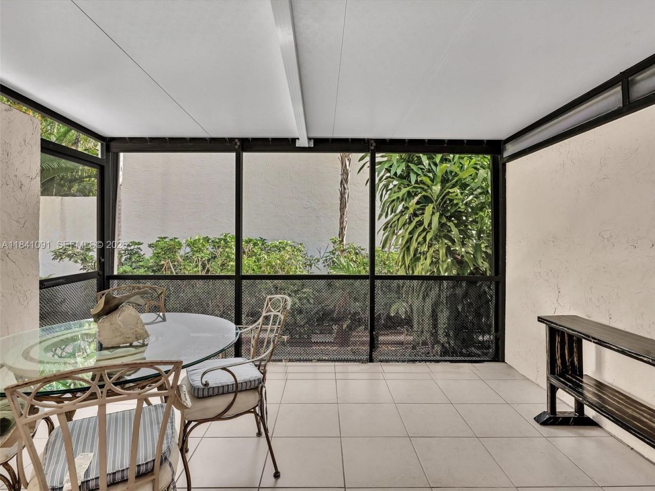 19200 NE 25th Ave, Unit 323C, Miami, FL 33180 Photo