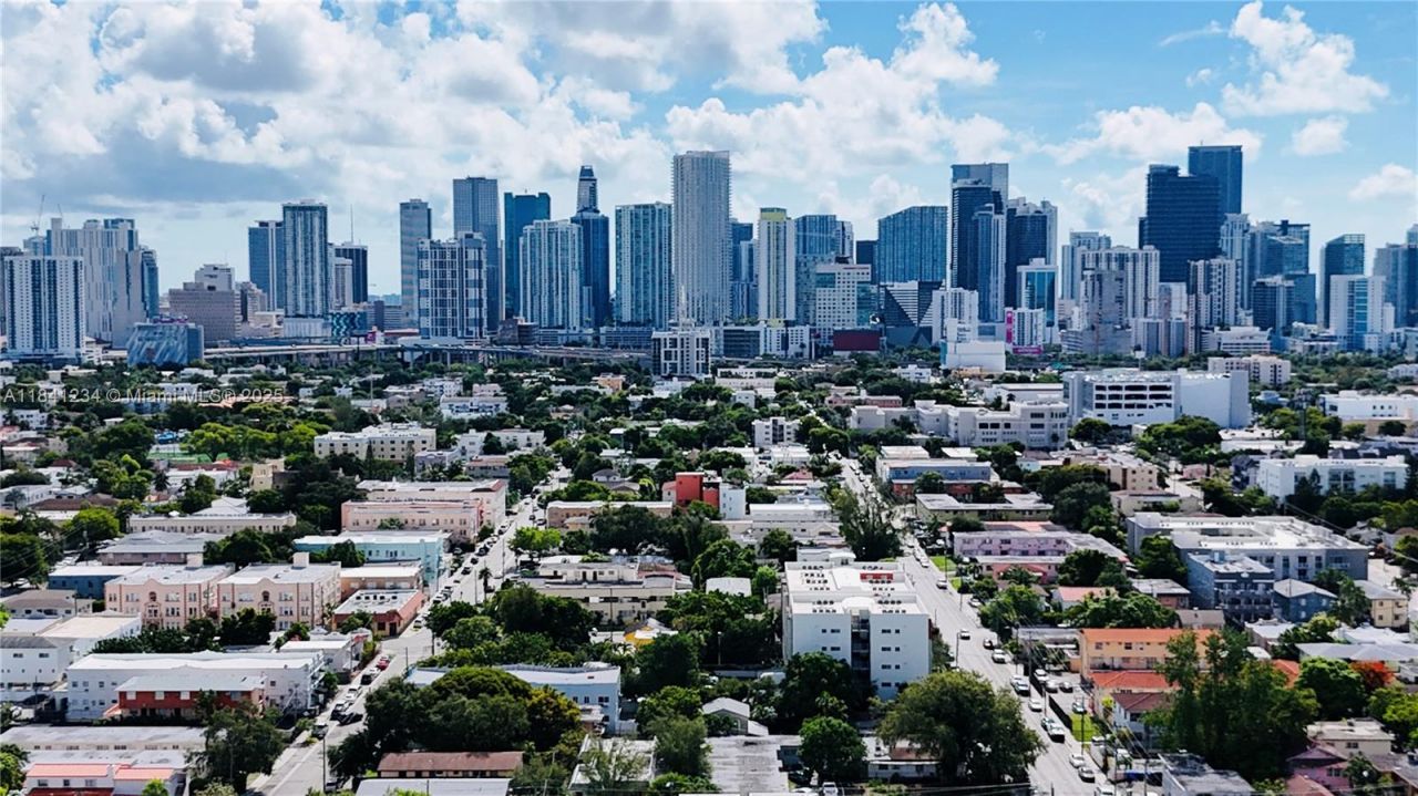 1238 SW 4th St, Miami, FL 33135 Photo