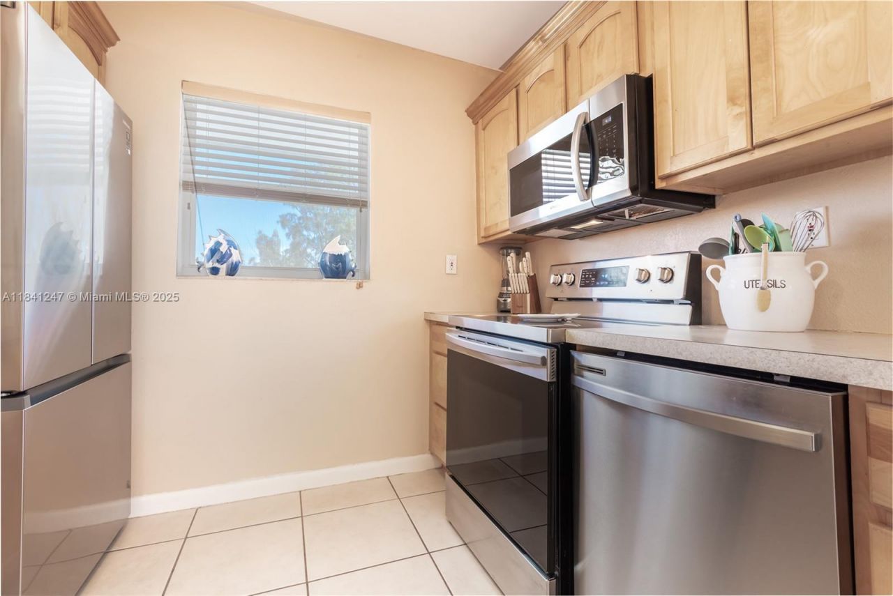 440-442 48th Street Ocean, Marathon, FL 33050 Photo