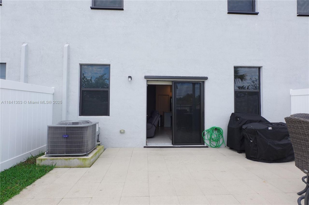 20441 NW 4th Ct, Miami Gardens, FL 33169 Photo