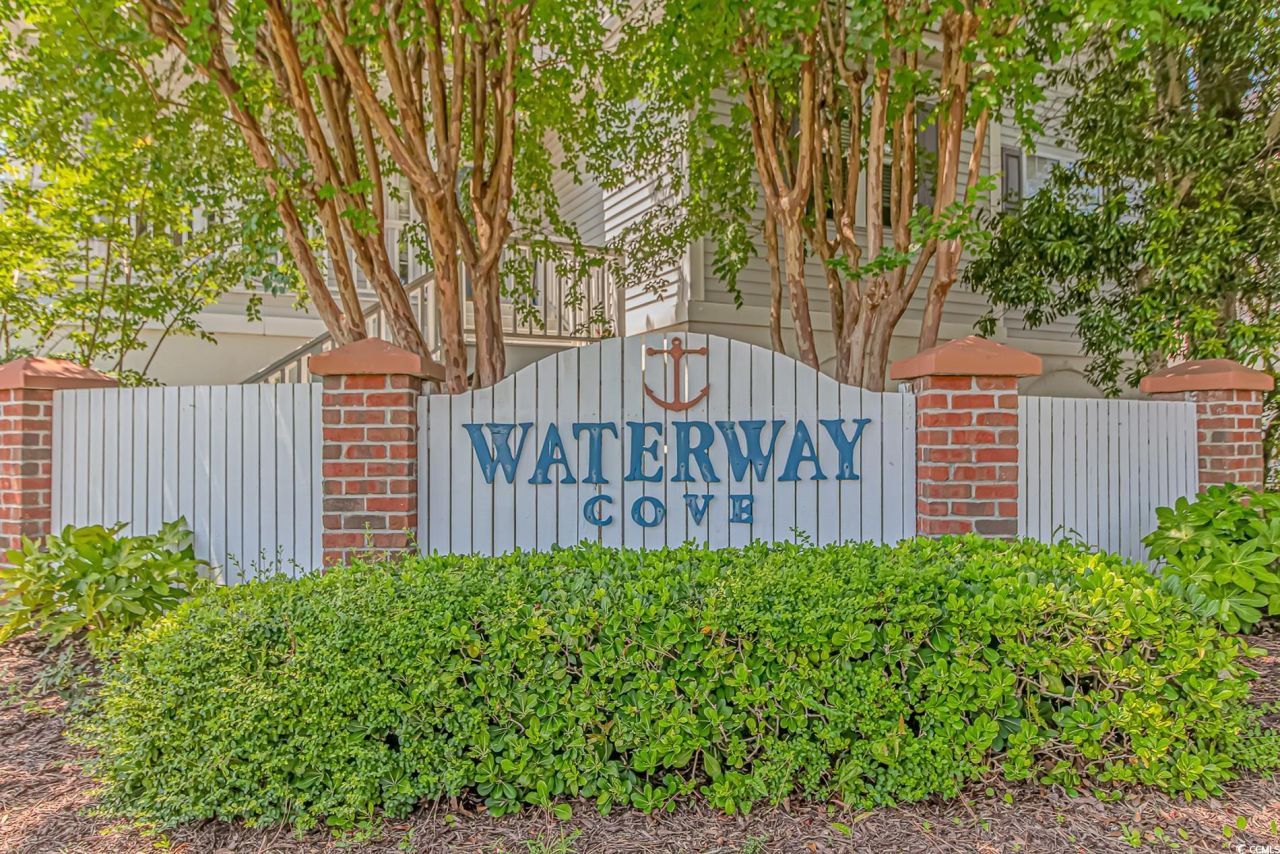 4417 Barcelona Ln. Photo 40