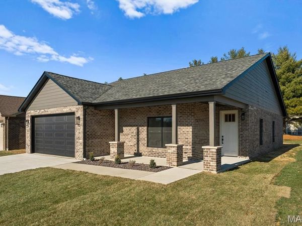 1835 Carrington Way, Swansea, IL 62226