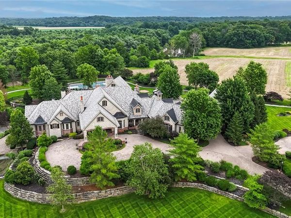 4 Slate River Way, Wentzville, MO 63385