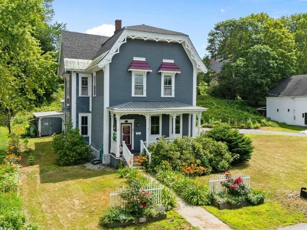 37 Park Street, Newport, NH 03773