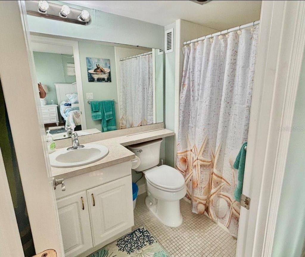 1215 S Portofino Drive, Unit 202, Sarasota, FL 34242 Photo