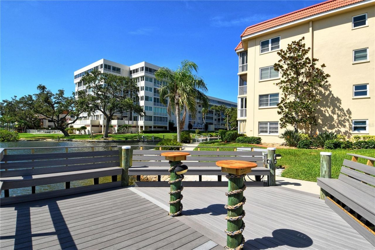1215 S Portofino Drive, Unit 202, Sarasota, FL 34242 Photo