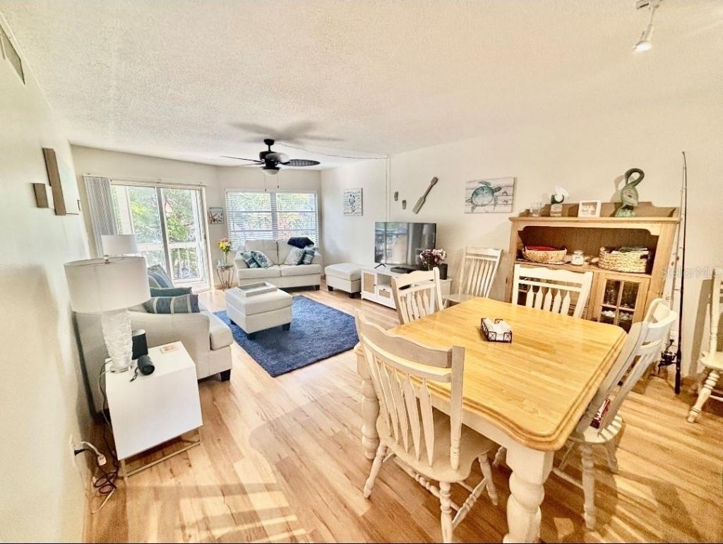 1215 S Portofino Drive, Unit 202, Sarasota, FL 34242 Photo