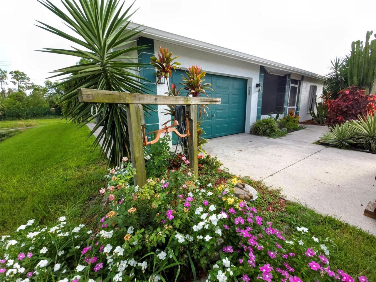 3320 Sabal Springs Boulevard, North Fort Myers, FL 33917 Photo