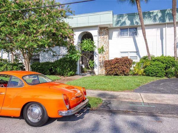 3100 HARTFORD STREET N, Unit 203, ST PETERSBURG, FL 33713