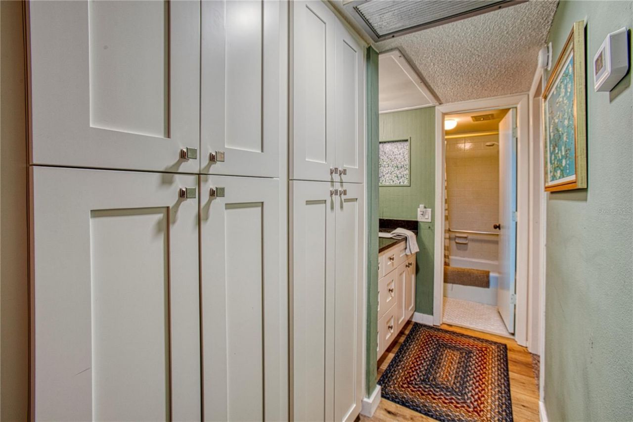 3100 Hartford Street N, Unit 203, Saint Petersburg, FL 33713 Photo